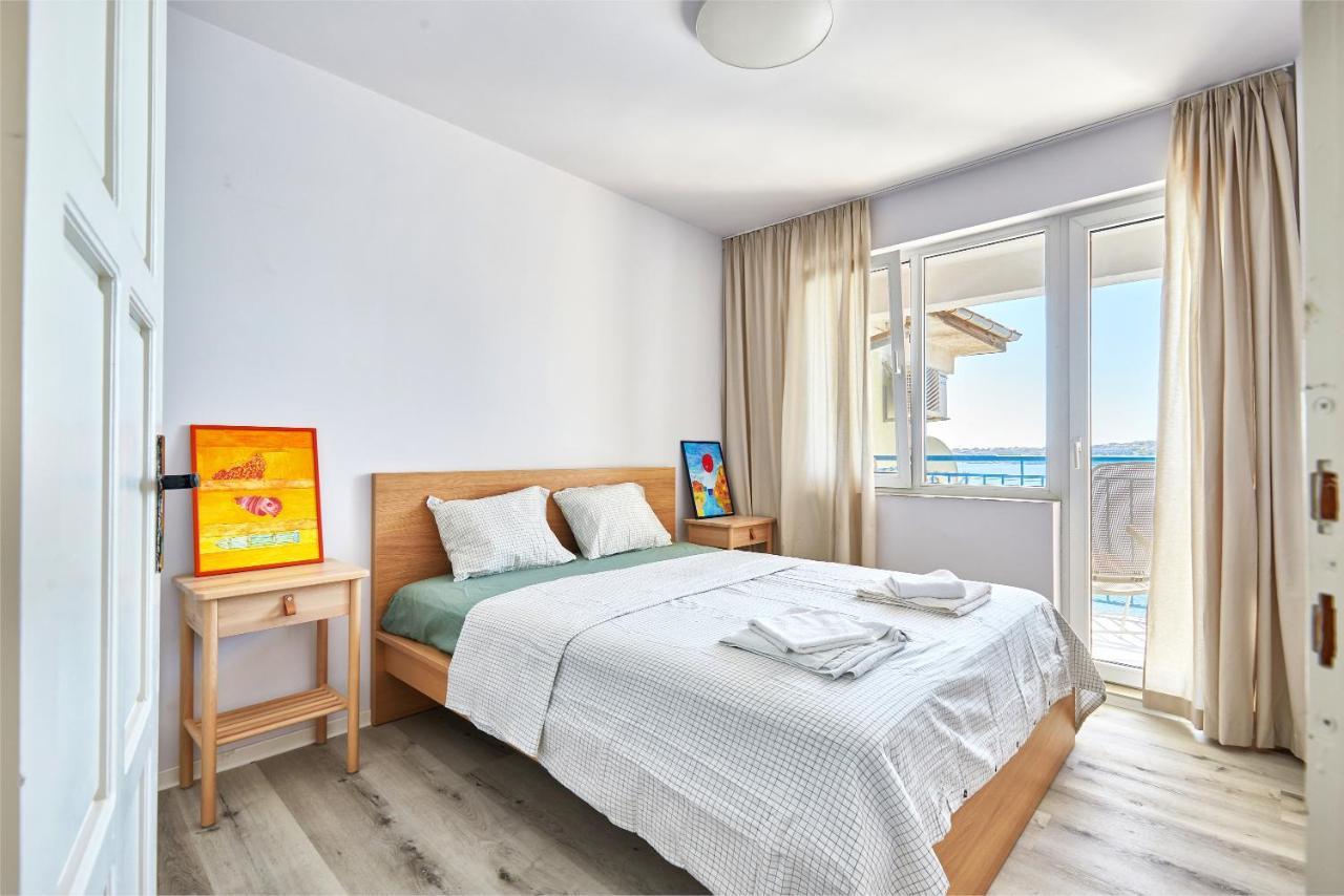 1bd Flat With A Stunning Sea View In Апартамент *
